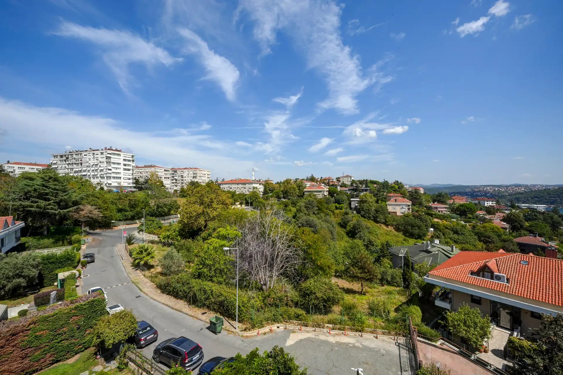 Bebek Yokusu Özenli Sokak 650m2 Boğaz Manzaralı Özel Villa /LUX