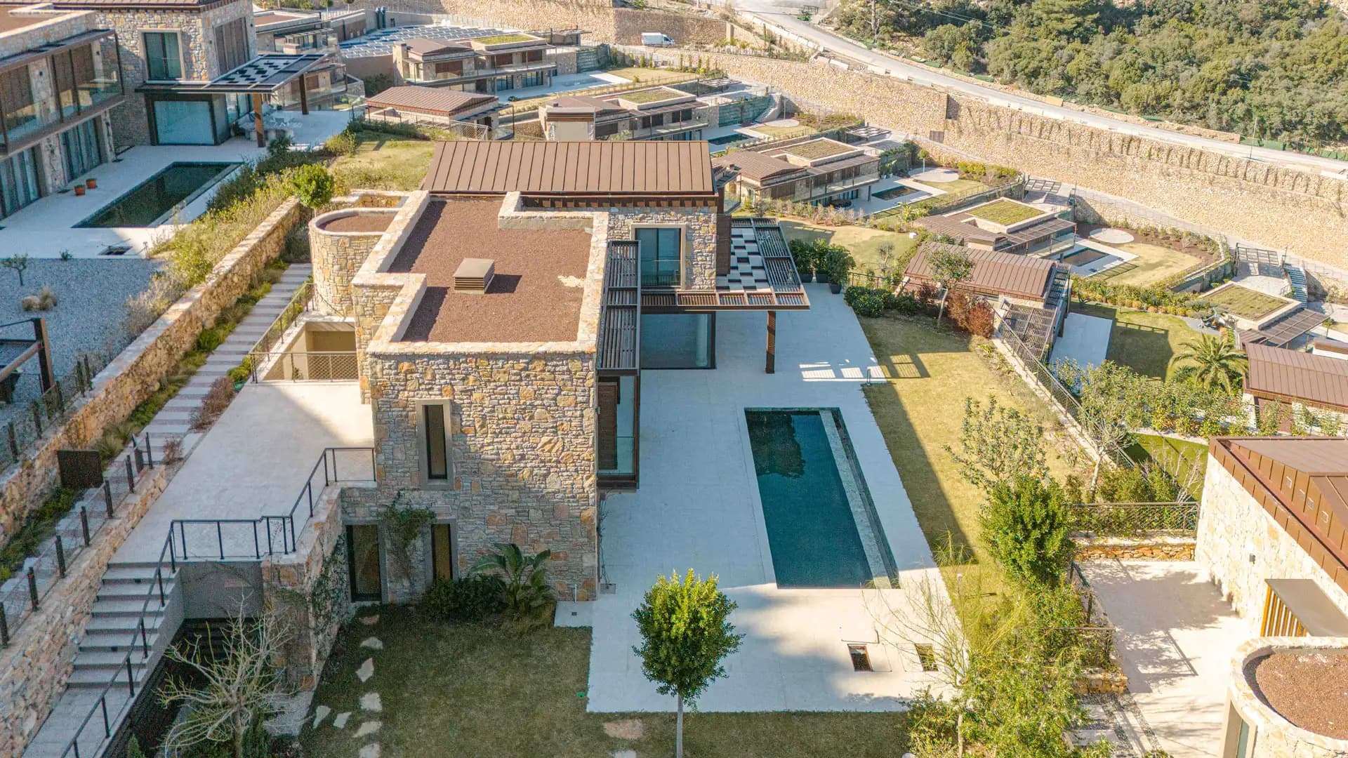 Bodrum Seba Gölköy Manzaralı Büyük Bahçeli Satılık 5+1 Villa/LUX