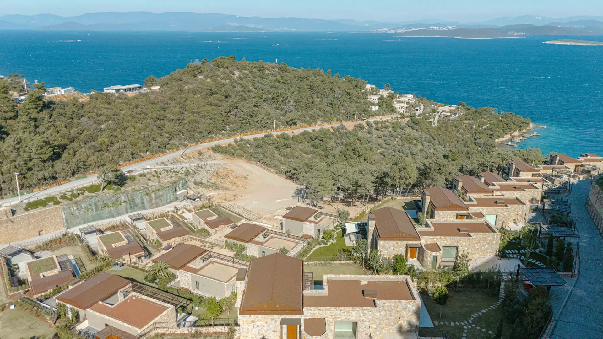 Bodrum Seba Gölköy Manzaralı Büyük Bahçeli Satılık 5+1 Villa/LUX