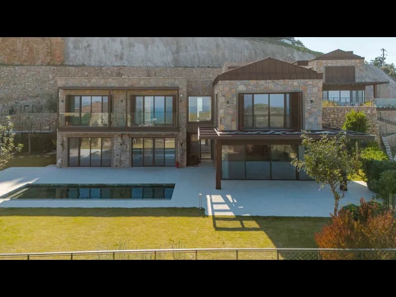 Bodrum Seba Gölköy Manzaralı Büyük Bahçeli Satılık 5+1 Villa/LUX