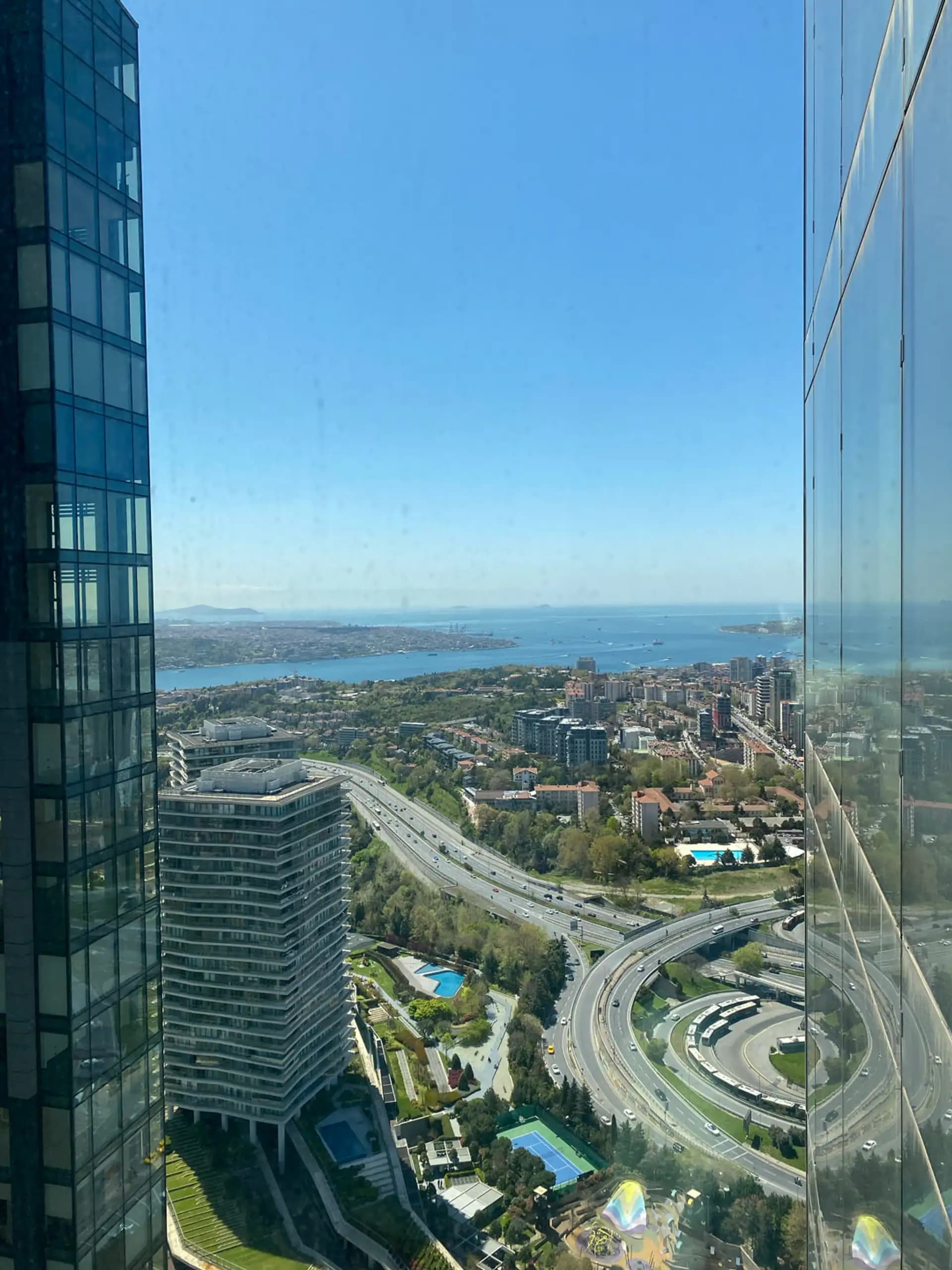 Çiftçi Towers Yüksek Kat Boğaz Manzaralı Satılık 3+1 Daire